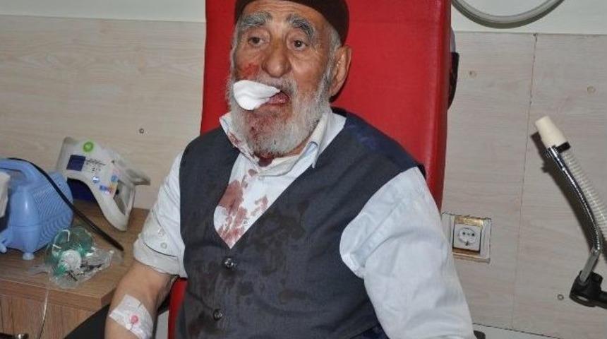 İmam Camide Yaşlı Adamı Darp Etti