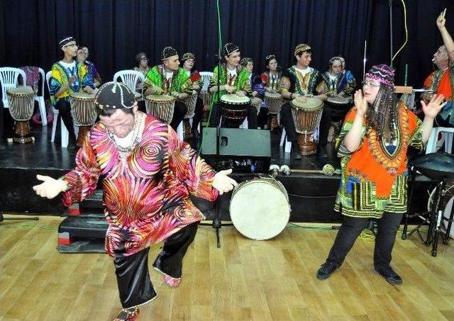 Engelli &Ccedil;ocuklardan Muhteşem Konser 2