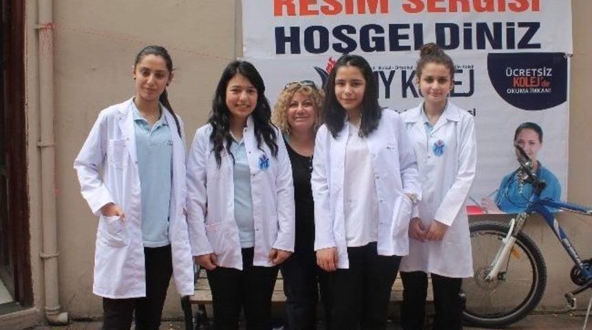 My Kolej Öğrencilerinden Resim Sergisi