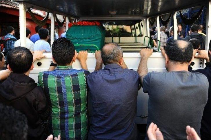 Uğur Kurt’un Cenazesi Evine Getirildi G5