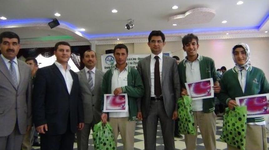 Erciş’te Umre Ödüllü ‘siyer-i Nebi Ve Adab-ı Mueşeret’ Yarışması