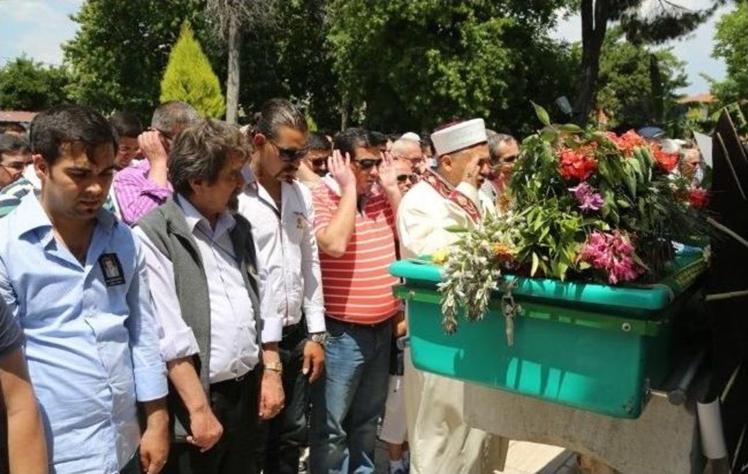 Nazmi Doğru Hayatını Kaybetti