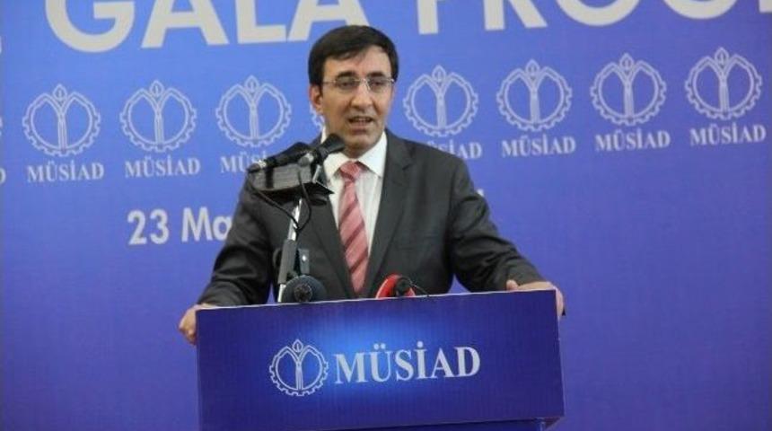 Bakan Yılmaz: &ldquo;t&uuml;rkiye&rsquo;nin Ekonomisi B&uuml;y&uuml;meye Devam Ediyor&rdquo;