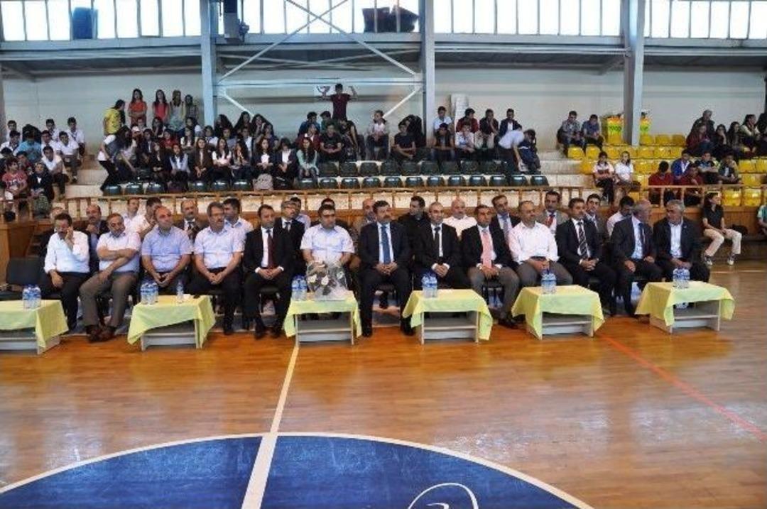 Darıca&rsquo;da Kupalar Verildi