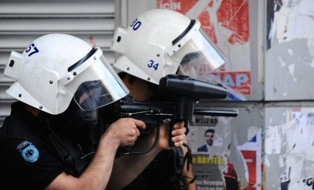 Okmeydanı&rsquo;nda &lsquo;ortak Korsan G&ouml;steri&rsquo;ye Polis M&uuml;dahalesi