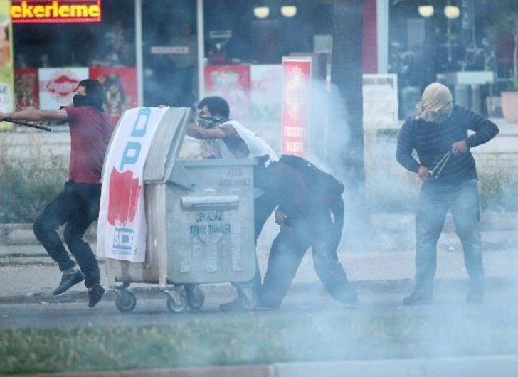 Mersin'de Göstericilere Polisten Müdahale G4