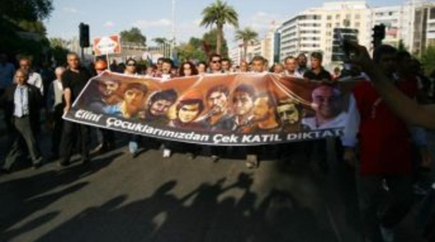 İzmir’de Okmeydanı’ndaki Olaylar Protesto Edildi