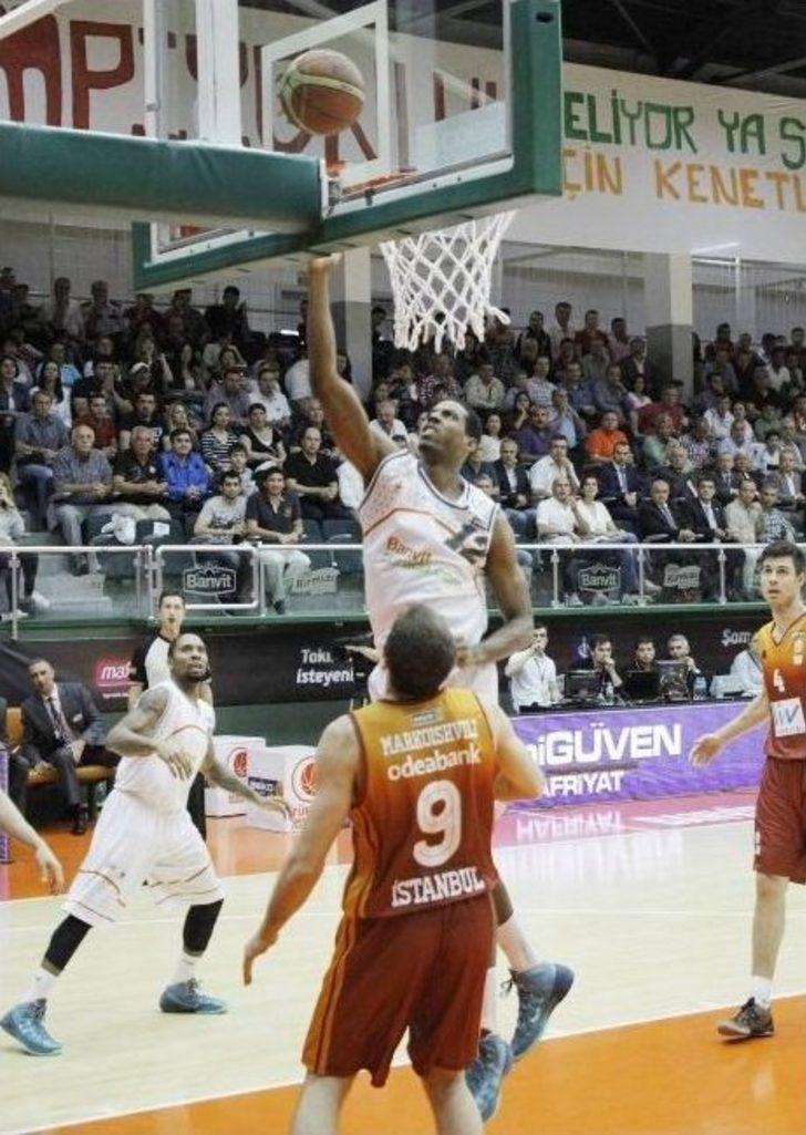 Beko Basketbol Play-off Yarı Final G1