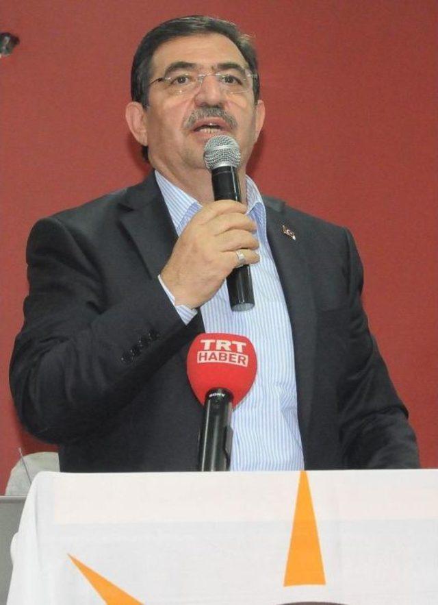 &Ccedil;evre Ve Şehircilik Bakanı G&uuml;ll&uuml;ce Yalova da 1