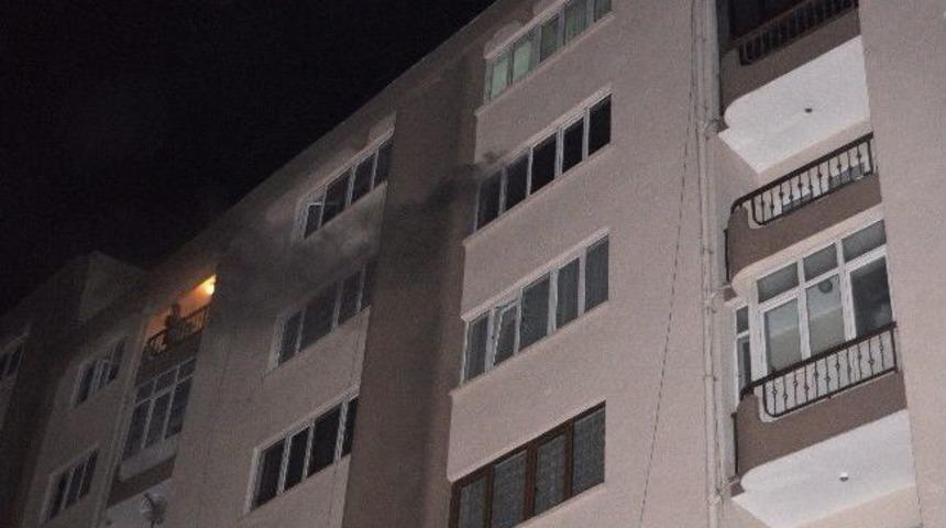 Yatalak Yaşlı Kadın Yangında Hayatını Kaybetti