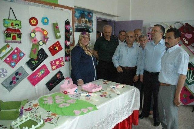 Kursiyerlerden El Emeği G&ouml;z Nuru Sergisi 1