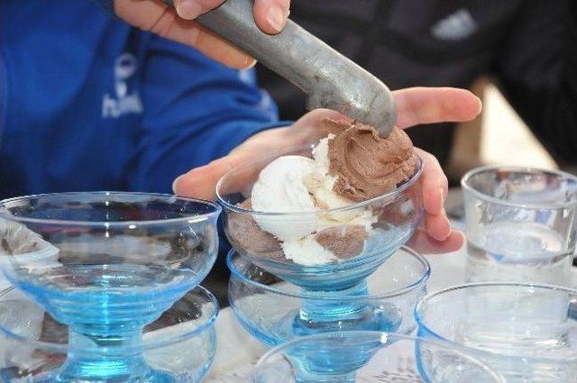 Aesob Nedim İşg&ouml;ren "vatandaş Fiyat Tarifesi Olmayan İş Yerini Şikayet Etmeli" 1