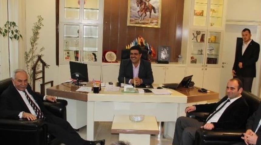 Murat Başesgioğlu&rsquo;ndan Bozkurt Belediye Başkanı Ekeş&rsquo;e Ziyaret