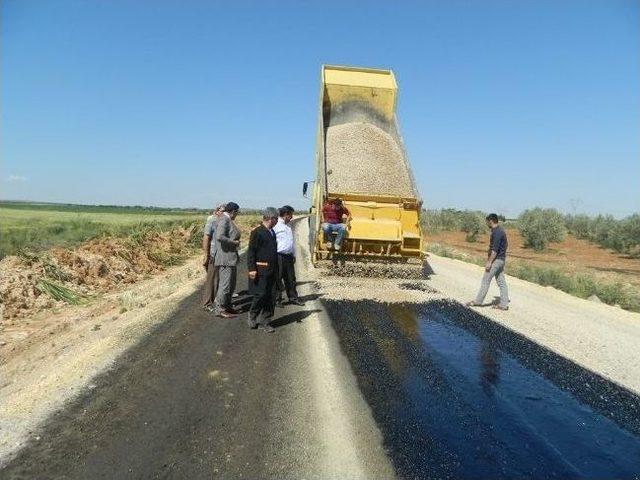Elbeyli&rsquo;de Asfalt &Ccedil;alışmaları 1