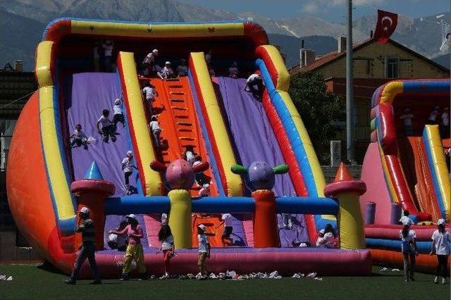 &Ccedil;ocuk Şenliği İl&ccedil;elerde Devam Edecek 3