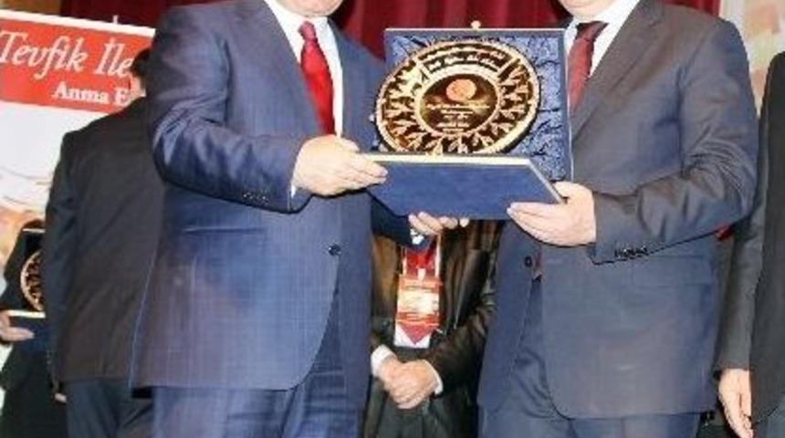 Dernek Y&ouml;neticilerinden &Ccedil;elik&rsquo;e Tepki