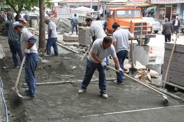 Yol Genişletme Çalışmaları Devam Ediyor