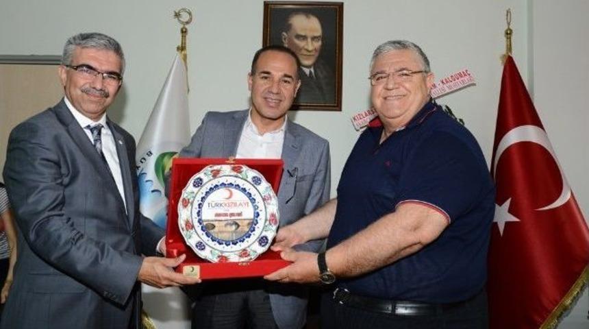 S&ouml;zl&uuml;: &ldquo;kamu Binaları Bulunduğu Yere Değer Katmalı&rdquo;