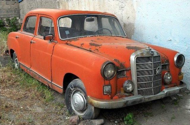 Baba Yadigarı Klasik Otomobile Kıyamıyor 2