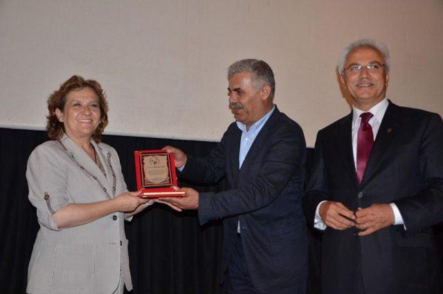 "T&uuml;rk Milleti nin Geleceği Ve Cumhurbaşkanlığı Se&ccedil;imi" Konferansı 1