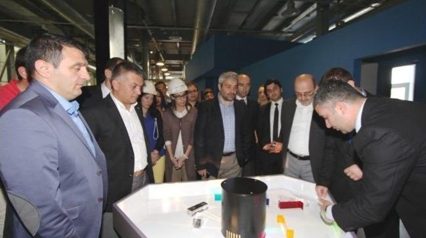 Eski Bakan Nihat Erg&uuml;n Bilim Merkezi&rsquo;nde İncelemelerde Bulundu