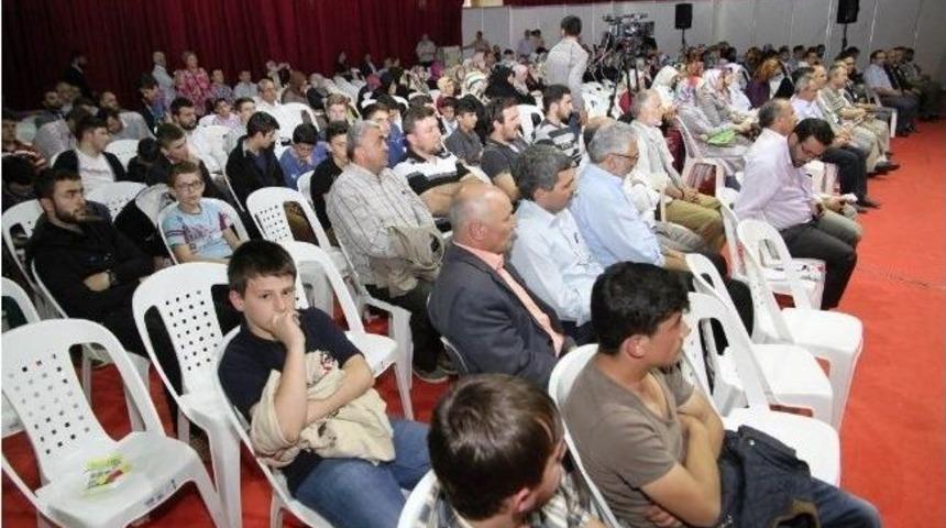 İl M&uuml;ft&uuml;s&uuml; S&ouml;nmezoğlu&rsquo;ndan Kocaeli Kitap Fuarı&rsquo;na Anlamlı &Ouml;vg&uuml;