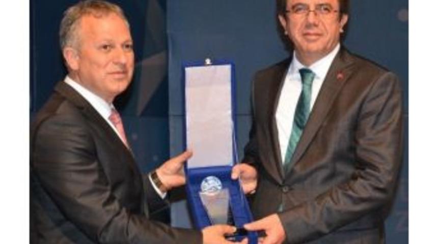 Zeybek&ccedil;i: "t&uuml;rkiye&rsquo;nin Cari A&ccedil;ık Problemi Değil, Ar-ge İnovasyon Problemi Var"