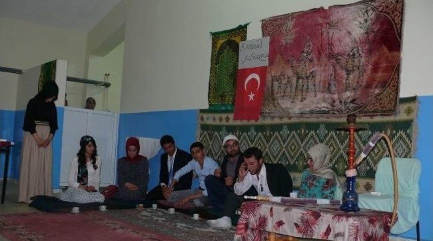 Myo&rsquo;da Tiyatro Etkinliği Yapıldı