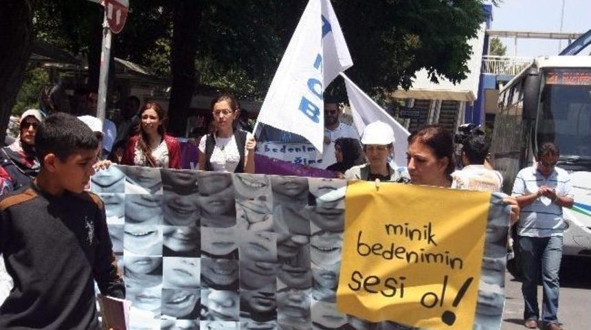 &Ccedil;ocuk İstismarına Tepki Y&uuml;r&uuml;y&uuml;ş&uuml;