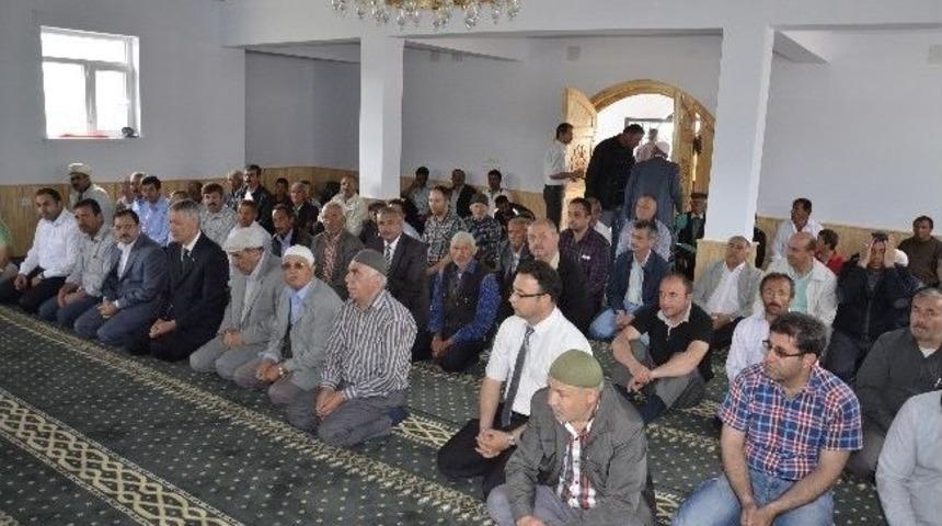 Aksaray’da Hayırseverlerin Yaptırdığı Cami İbadete Açıldı