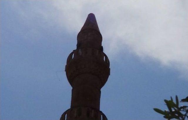 Depremde Çanakkale de 20 Kişi Üst Katlardan Atlayarak Yaralandı 3