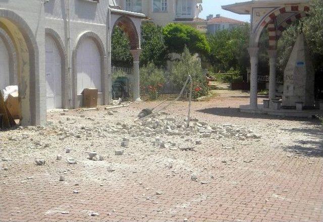 Tekirdağ da Deprem Nedeniyle Cami Şerefeleri Yıkıldı 1