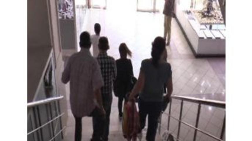 Ege Depremi Kocaeli&rsquo;nde De Hissedildi