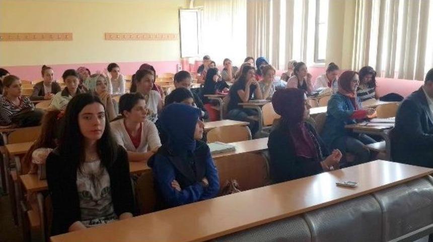 Ferizli Myo&rsquo;da İş Arama Teknikleri Anlatıldı