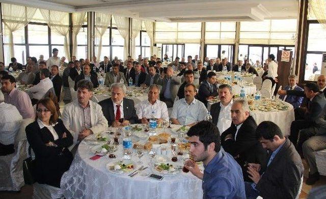 Kurtulmuş Sakarya’da Stk’larla Buluştu