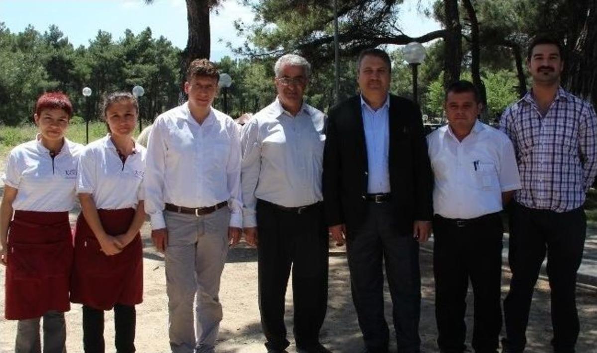 Başkan &Ccedil;er&ccedil;i Ak Partili Meclis &Uuml;yeleriyle Kahvaltıda Buluştu