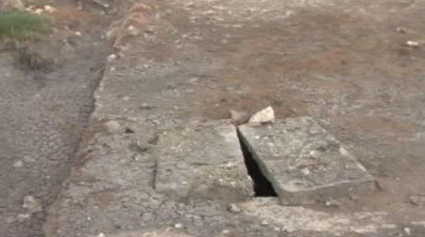 Kanalizasyon İki K&ouml;y&uuml; Birbirine D&uuml;ş&uuml;rd&uuml;