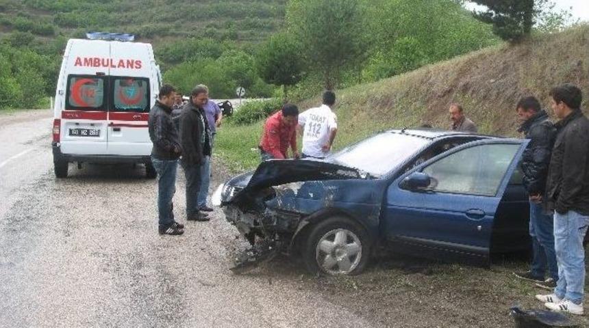 Niksar&rsquo;da Trafik Kazası: 1 Yaralı