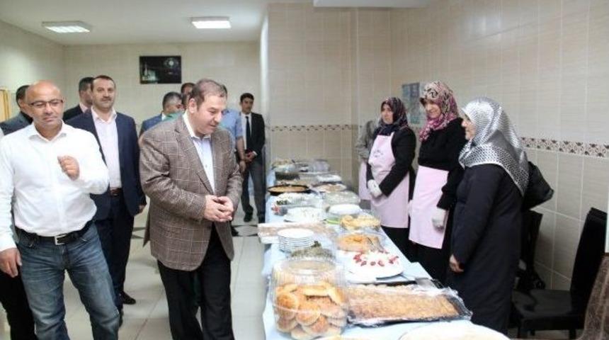 Erenler Talebe Yurdu Kermesi A&ccedil;ıldı