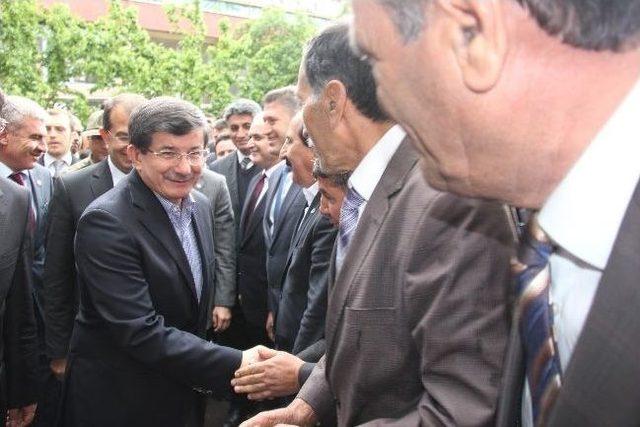 Davutoğlu Bing&ouml;l&rsquo;de 2