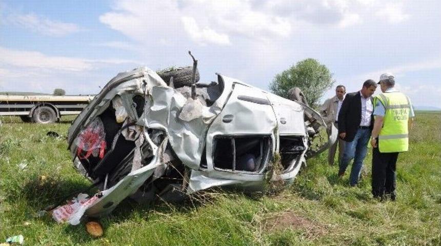 D&uuml;ğ&uuml;n &Ouml;ncesi Aşırı Hız &Ouml;l&uuml;m Getirdi