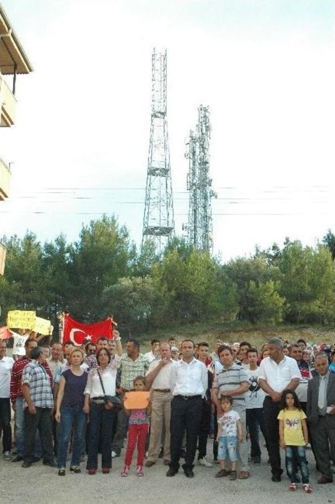 Manavgat'ta Baz İstasyonu Eylemi