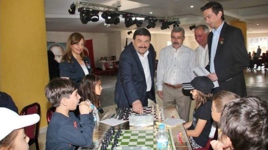 Honaz&rsquo;da Satran&ccedil; Turnuvası D&uuml;zenlendi