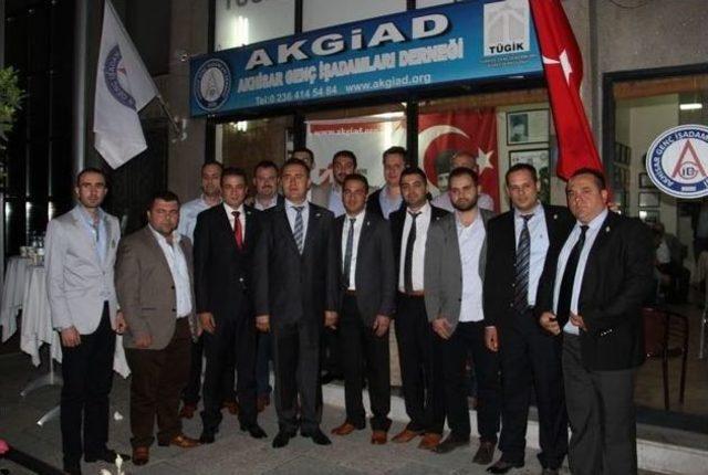 Akhisar Genç İşadamlarında Yeni Başkan Özkan Kalın