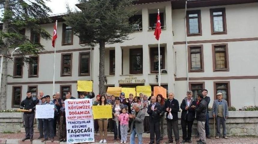 Yeniceşıhlar K&ouml;yl&uuml;leri Meydana İndi