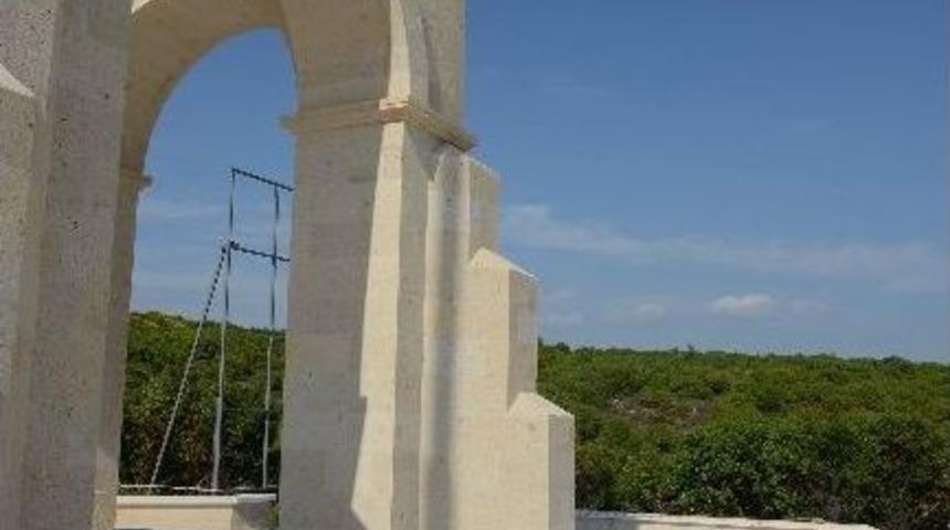 Depremde 57'nci Alay Şehitliği'nde Hasar Meydana Geldi