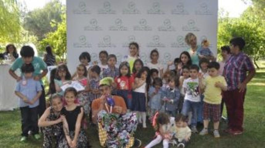 Doğumlarını Gerçekleştirdiği Bebeklerle Buluştu