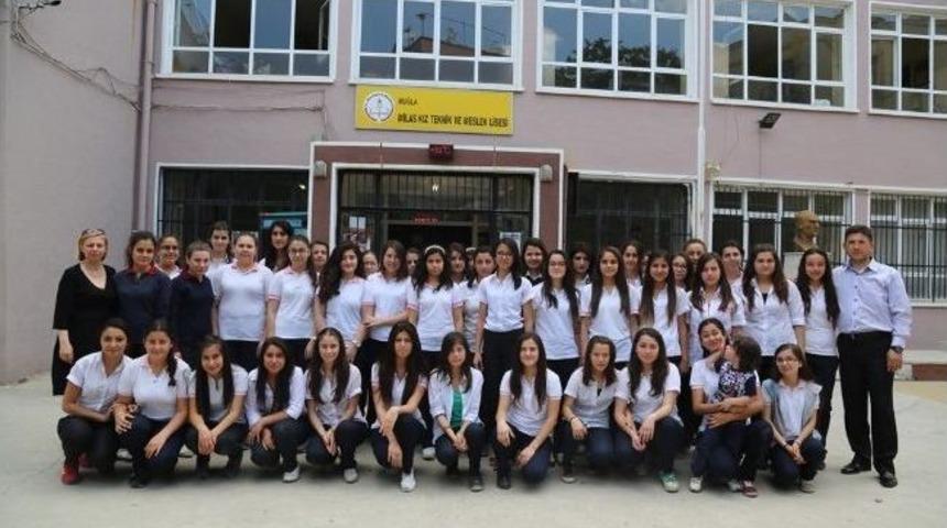 Milaslı &Ouml;ğrencilerden &Ouml;rnek Yardım Seferberliği