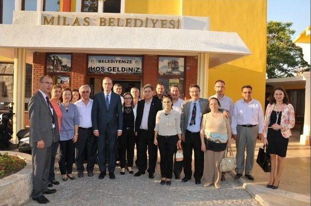 Milletvekili G&uuml;neş; "iş&ccedil;ilere Destek İ&ccedil;in Geldim" 1