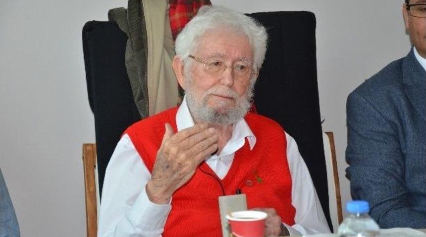 “toprak Dede” Habercilere Kızdı